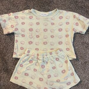 Indy and Pippa Seashell Daydreamer